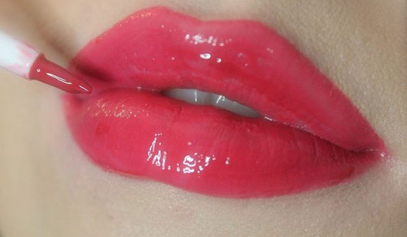 Μυστικά για τέλεια εφαρμογή lip gloss