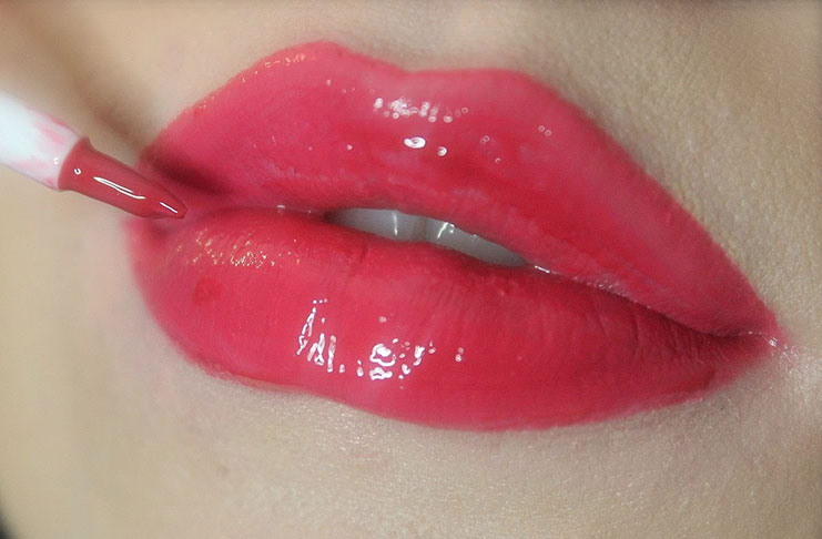 Μυστικά για τέλεια εφαρμογή lip gloss