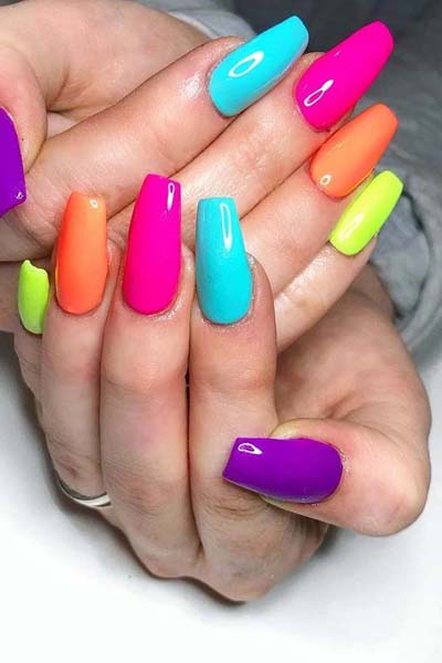 Neon nails - Φωσφοριζέ νύχια (19)