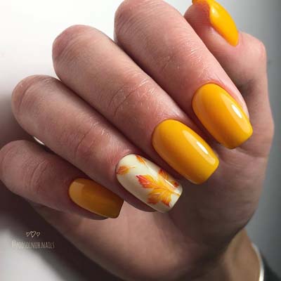 Μπανανί νύχια - Μανικιούρ σε κίτρινο χρώμα (24)