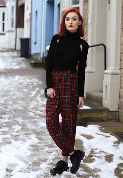 Casual street style outfit με plaid pants