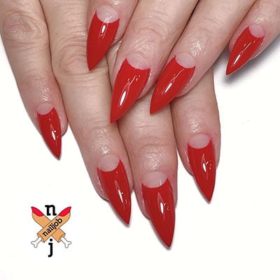 Κόκκινα half moon stiletto nails