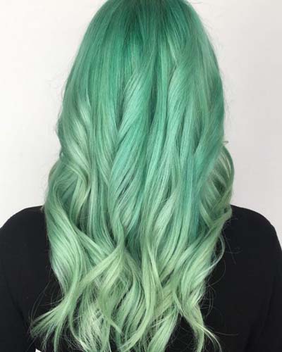 Παστέλ πράσινα μαλλιά