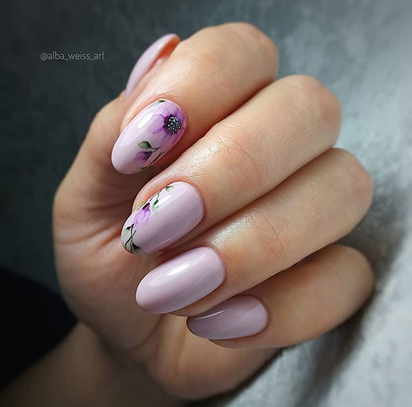 Λιλά floral nails