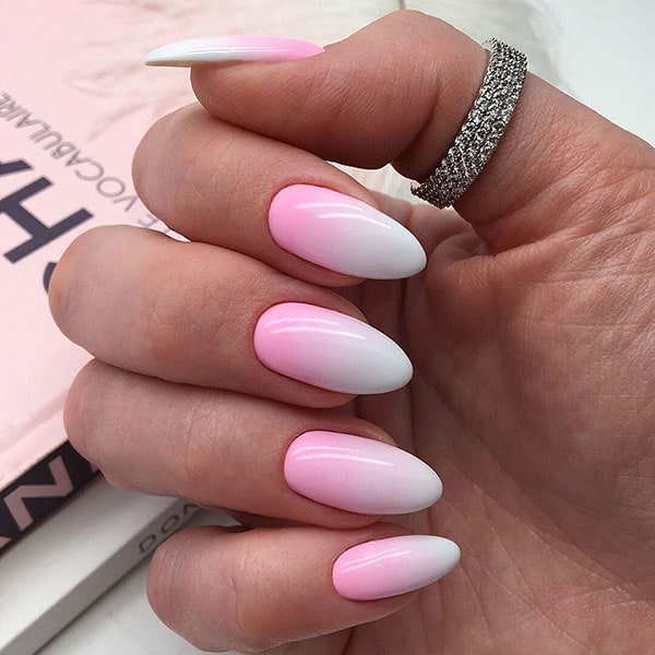 Άσπρα ροζ όμπρε νύχια