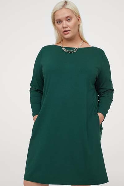 Σμαραγδί φθινοπωρινό κοντό φόρεμα για παχουλές με τσέπες από τα H&M